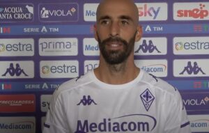 Fiorentina, Borja Valero saluta il calcio: “I tifosi viola sono la mia più grande vittoria, ci vediamo in città”